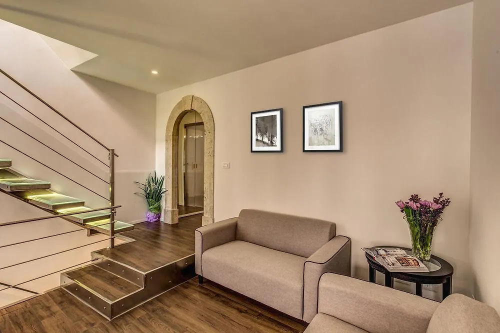 Hotel Your Suite Rome