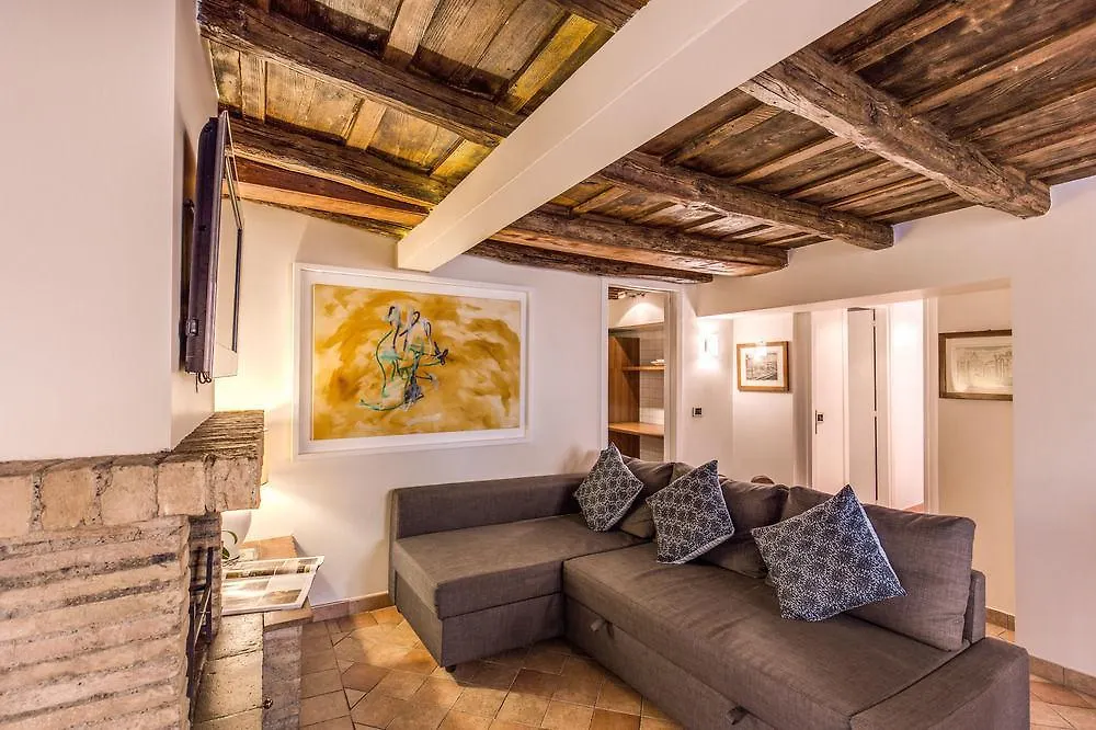Your Suite Rom 2*,  Italien