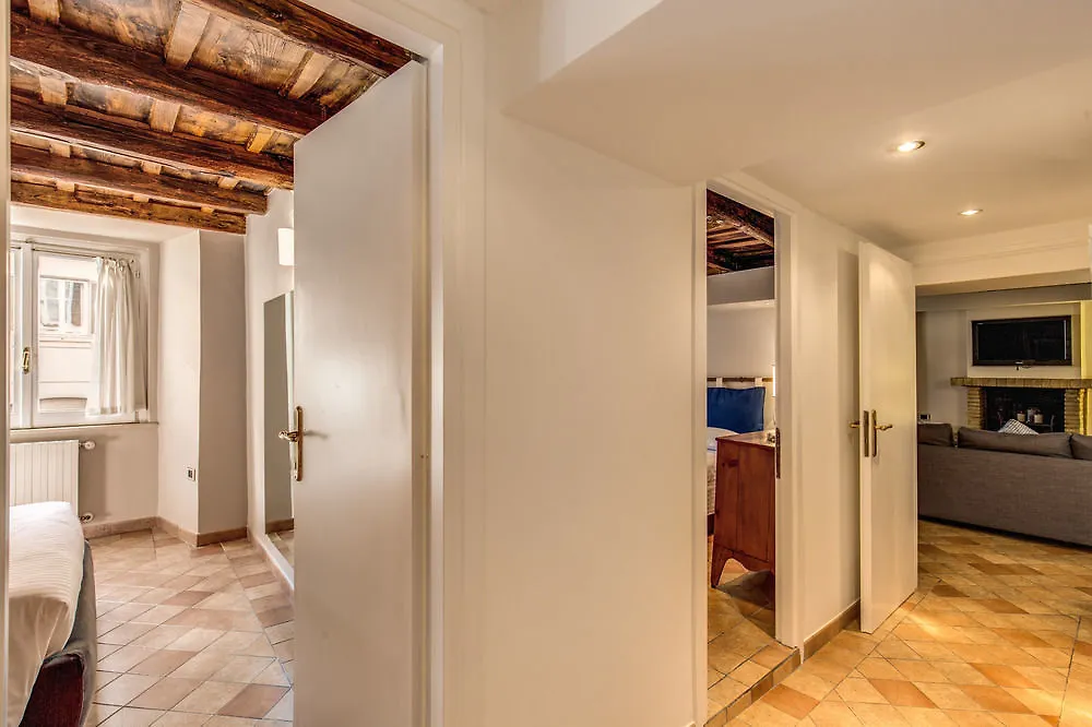** Hotel Your Suite Rom Italien
