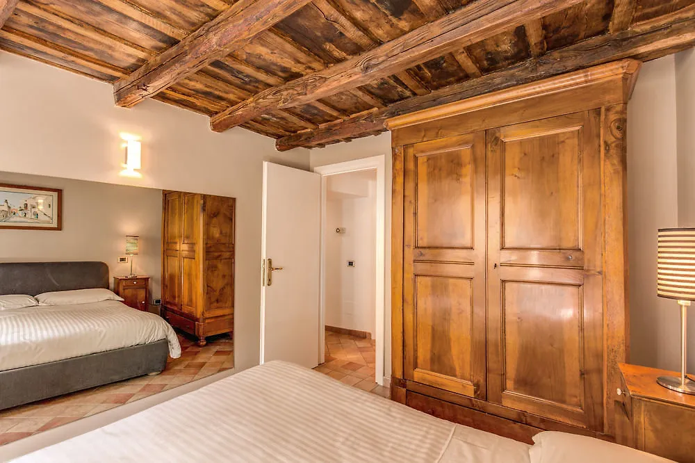 Your Suite Rom