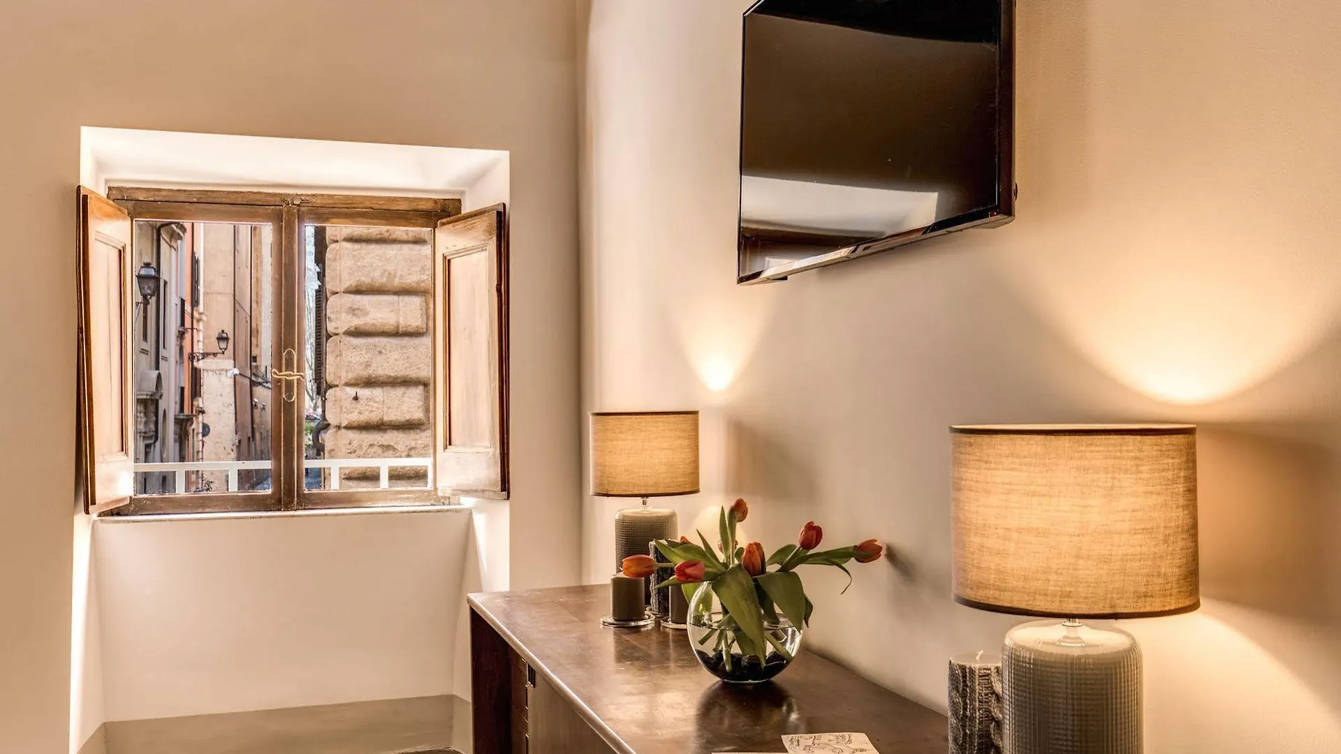 Your Suite Rom